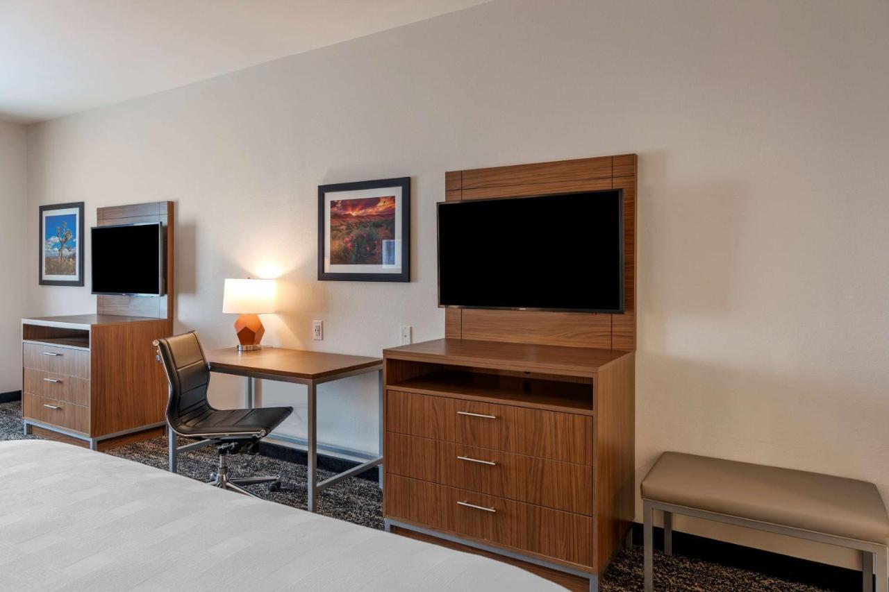 Best Western Plus Coachella Valley Inn & Suites Cathedral City Dış mekan fotoğraf